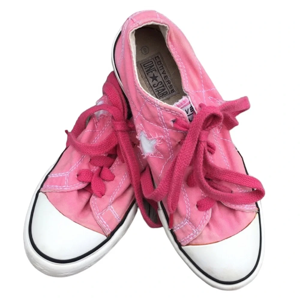 - Converse Sz 3 One-Star Pink Canvas Sneakers NEW Hot Pink Laces! VGUC!